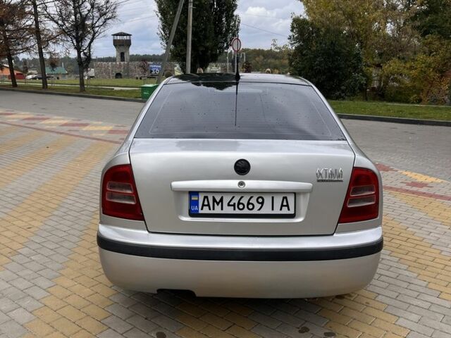 Серый Шкода Октавия, объемом двигателя 1.8 л и пробегом 337 тыс. км за 3600 $, фото 2 на Automoto.ua