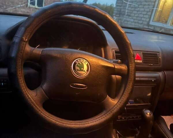 Серый Шкода Октавия, объемом двигателя 1.6 л и пробегом 140 тыс. км за 4300 $, фото 9 на Automoto.ua