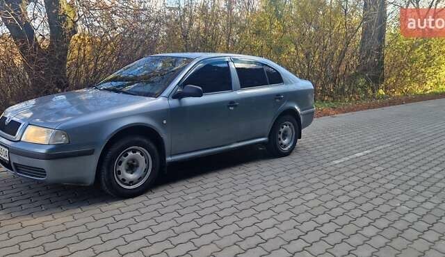 Сірий Шкода Октавія, об'ємом двигуна 1.6 л та пробігом 295 тис. км за 3200 $, фото 1 на Automoto.ua