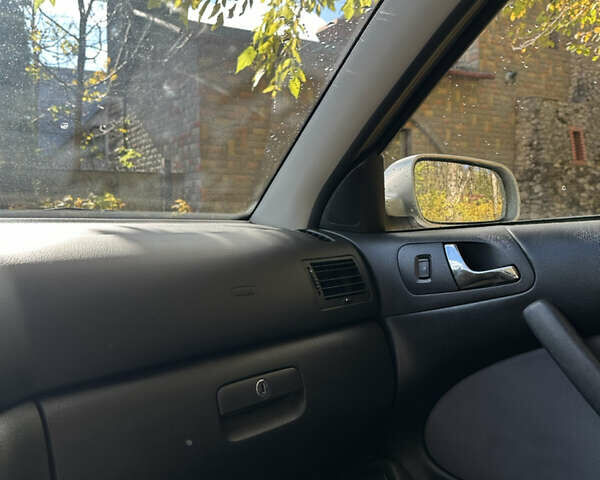 Серый Шкода Октавия, объемом двигателя 1.6 л и пробегом 252 тыс. км за 5200 $, фото 18 на Automoto.ua