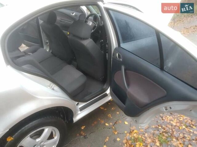 Серый Шкода Октавия, объемом двигателя 1.8 л и пробегом 264 тыс. км за 3800 $, фото 6 на Automoto.ua