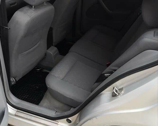 Сірий Шкода Октавія, об'ємом двигуна 1.6 л та пробігом 219 тис. км за 3650 $, фото 9 на Automoto.ua