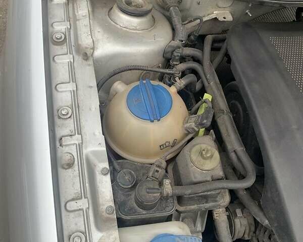 Серый Шкода Октавия, объемом двигателя 1.6 л и пробегом 196 тыс. км за 4700 $, фото 8 на Automoto.ua