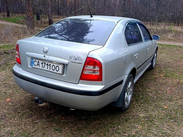 Серый Шкода Октавия, объемом двигателя 1.6 л и пробегом 284 тыс. км за 3500 $, фото 3 на Automoto.ua