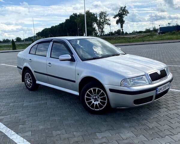 Серый Шкода Октавия, объемом двигателя 1.6 л и пробегом 245 тыс. км за 4600 $, фото 9 на Automoto.ua
