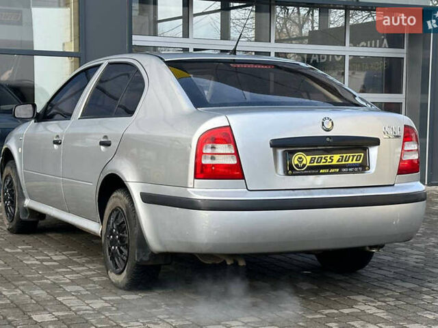 Серый Шкода Октавия, объемом двигателя 1.6 л и пробегом 238 тыс. км за 3800 $, фото 4 на Automoto.ua