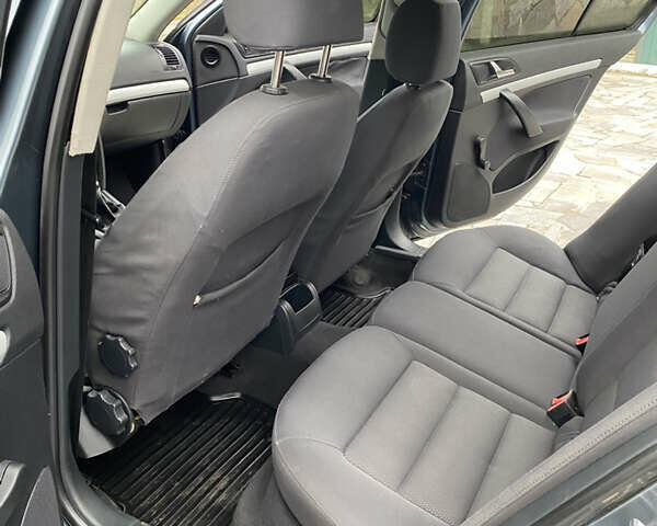 Сірий Шкода Октавія, об'ємом двигуна 1.6 л та пробігом 259 тис. км за 5200 $, фото 19 на Automoto.ua