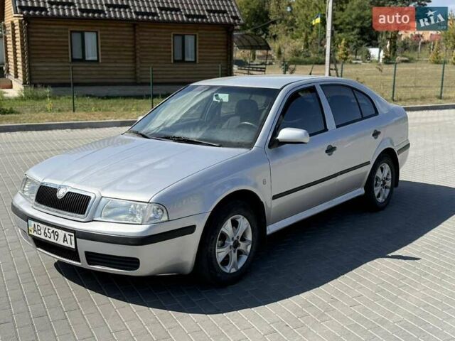 Серый Шкода Октавия, объемом двигателя 1.6 л и пробегом 348 тыс. км за 3850 $, фото 2 на Automoto.ua
