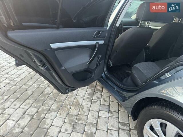 Серый Шкода Октавия, объемом двигателя 1.6 л и пробегом 227 тыс. км за 5600 $, фото 24 на Automoto.ua