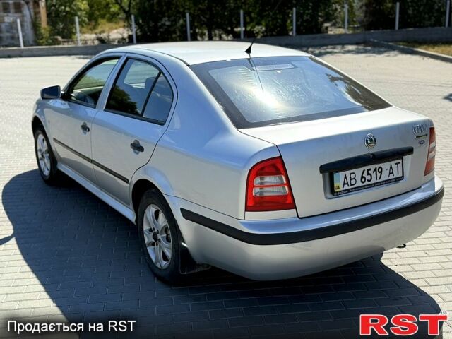 Шкода Октавия 2004 в Бершаде на Automoto.ua Серый Шкода Октавия, объемом двигателя 1.6 л и пробегом 305 тыс. км за 3850 $, фото 1 на Automoto.ua