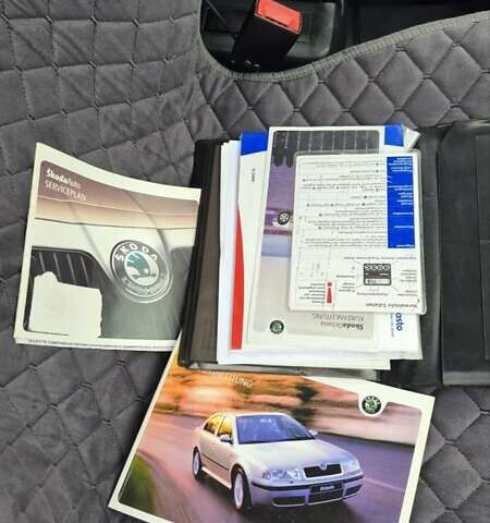 Серый Шкода Октавия, объемом двигателя 1.6 л и пробегом 300 тыс. км за 4500 $, фото 21 на Automoto.ua