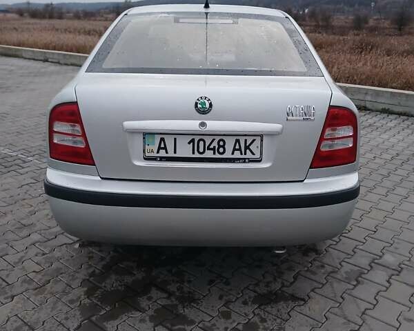 Сірий Шкода Октавія, об'ємом двигуна 1.6 л та пробігом 200 тис. км за 4500 $, фото 2 на Automoto.ua