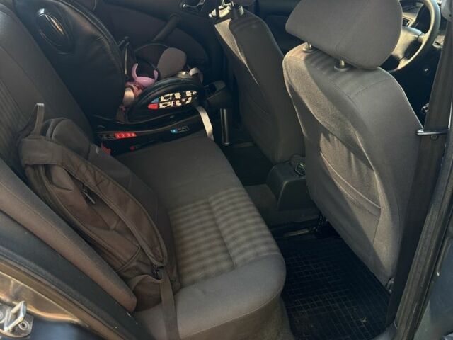 Шкода Октавия 2004 в Белой Церкве на Automoto.ua Серый Шкода Октавия, объемом двигателя 1.9 л и пробегом 330 тыс. км за 2600 $, фото 8 на Automoto.ua