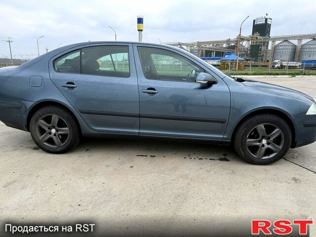 Серый Шкода Октавия, объемом двигателя 1.6 л и пробегом 206 тыс. км за 5600 $, фото 2 на Automoto.ua