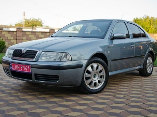 Серый Шкода Октавия, объемом двигателя 0 л и пробегом 249 тыс. км за 5600 $, фото 2 на Automoto.ua