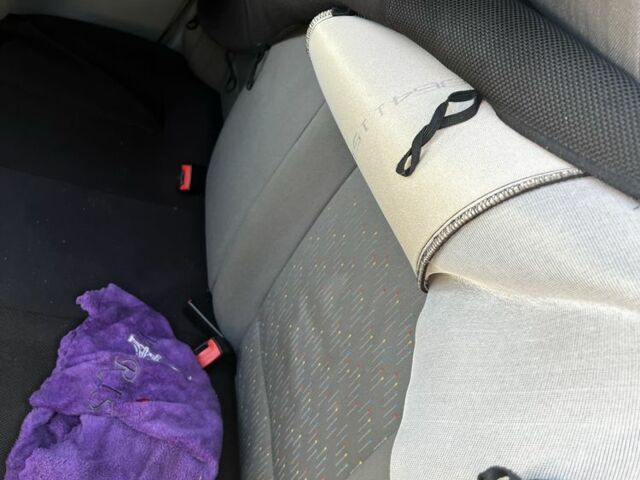 Серый Шкода Октавия, объемом двигателя 1.6 л и пробегом 290 тыс. км за 3900 $, фото 1 на Automoto.ua