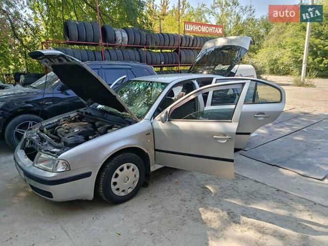 Серый Шкода Октавия, объемом двигателя 1.6 л и пробегом 273 тыс. км за 3500 $, фото 1 на Automoto.ua