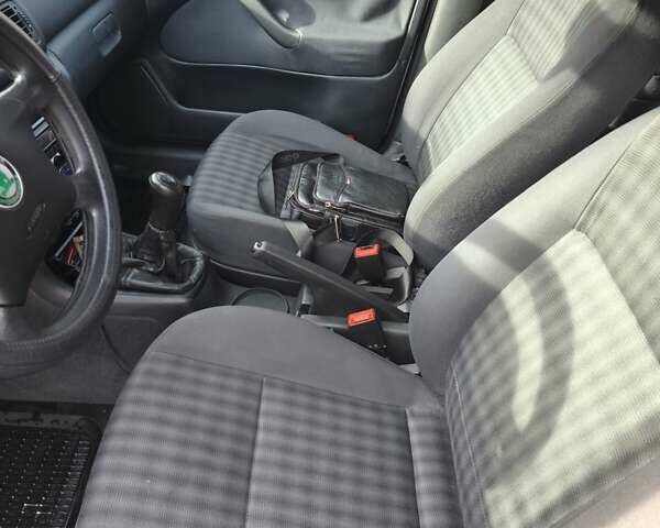 Сірий Шкода Октавія, об'ємом двигуна 1.6 л та пробігом 216 тис. км за 5500 $, фото 11 на Automoto.ua