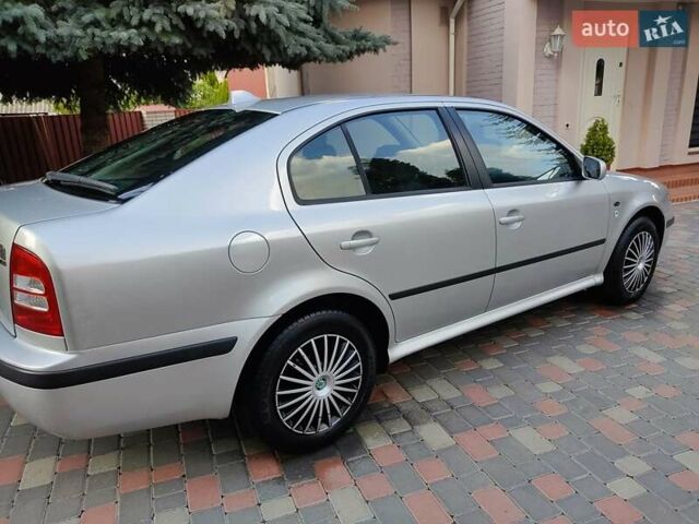 Серый Шкода Октавия, объемом двигателя 1.6 л и пробегом 201 тыс. км за 5999 $, фото 6 на Automoto.ua