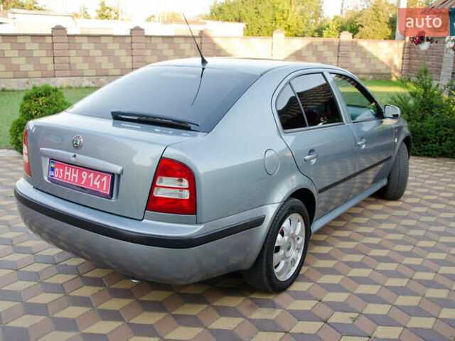 Серый Шкода Октавия, объемом двигателя 1.6 л и пробегом 250 тыс. км за 5600 $, фото 3 на Automoto.ua