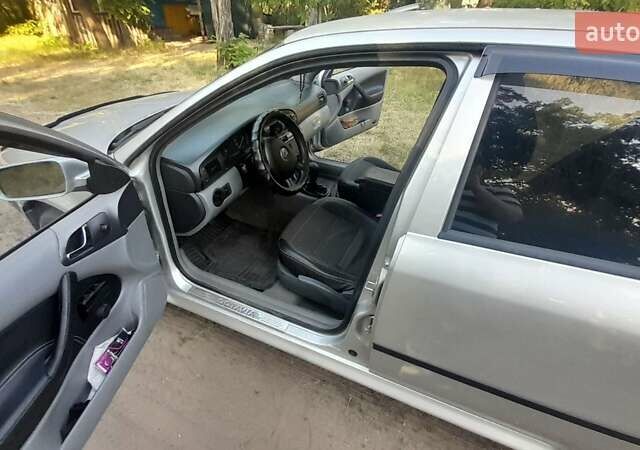 Сірий Шкода Октавія, об'ємом двигуна 1.6 л та пробігом 285 тис. км за 4500 $, фото 7 на Automoto.ua