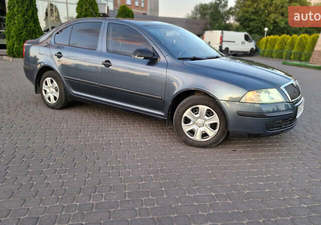 Серый Шкода Октавия, объемом двигателя 1.6 л и пробегом 262 тыс. км за 5200 $, фото 14 на Automoto.ua