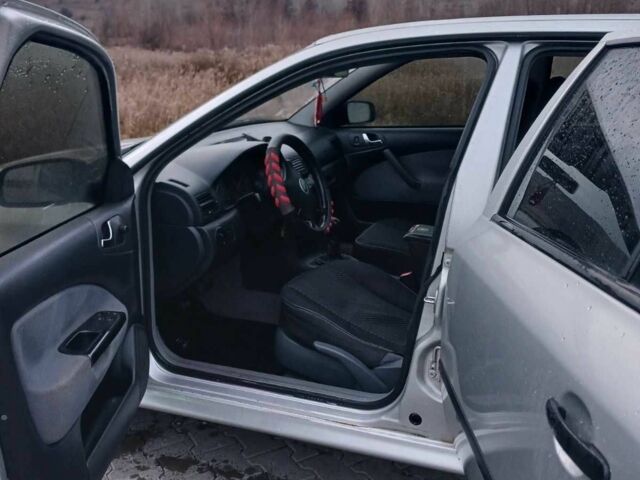 Серый Шкода Октавия, объемом двигателя 1.6 л и пробегом 200 тыс. км за 4500 $, фото 9 на Automoto.ua