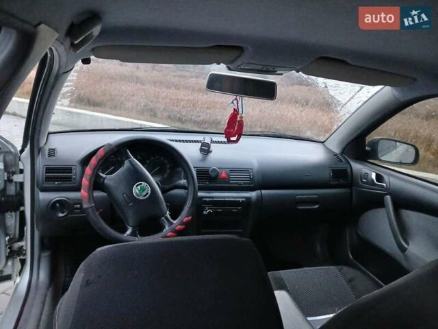 Сірий Шкода Октавія, об'ємом двигуна 1.6 л та пробігом 200 тис. км за 4500 $, фото 11 на Automoto.ua