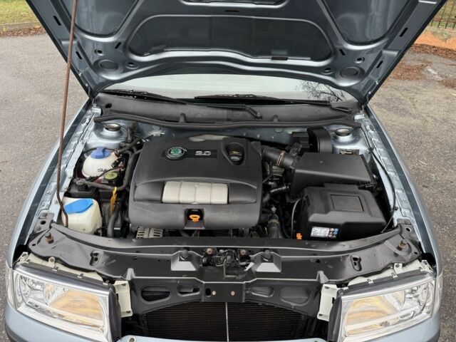 Сірий Шкода Октавія, об'ємом двигуна 2 л та пробігом 159 тис. км за 6500 $, фото 4 на Automoto.ua