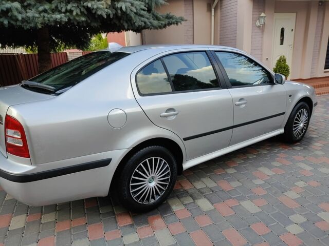 Сірий Шкода Октавія, об'ємом двигуна 1.6 л та пробігом 200 тис. км за 6500 $, фото 5 на Automoto.ua