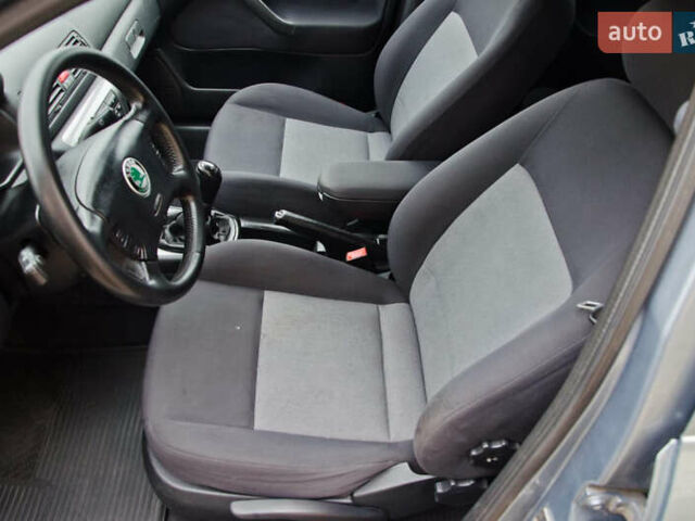 Серый Шкода Октавия, объемом двигателя 1.6 л и пробегом 250 тыс. км за 5600 $, фото 47 на Automoto.ua