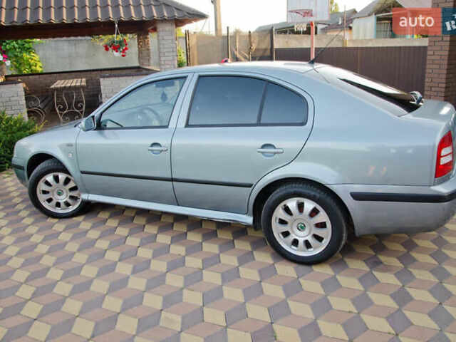 Серый Шкода Октавия, объемом двигателя 1.6 л и пробегом 250 тыс. км за 5600 $, фото 7 на Automoto.ua