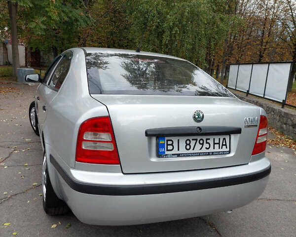 Серый Шкода Октавия, объемом двигателя 1.6 л и пробегом 280 тыс. км за 3900 $, фото 6 на Automoto.ua