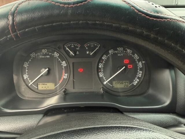 Серый Шкода Октавия, объемом двигателя 1.8 л и пробегом 196 тыс. км за 5500 $, фото 14 на Automoto.ua