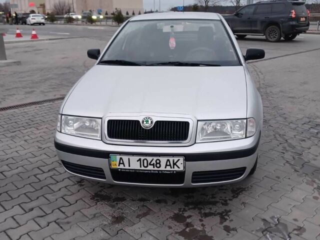 Серый Шкода Октавия, объемом двигателя 1.6 л и пробегом 200 тыс. км за 4500 $, фото 6 на Automoto.ua