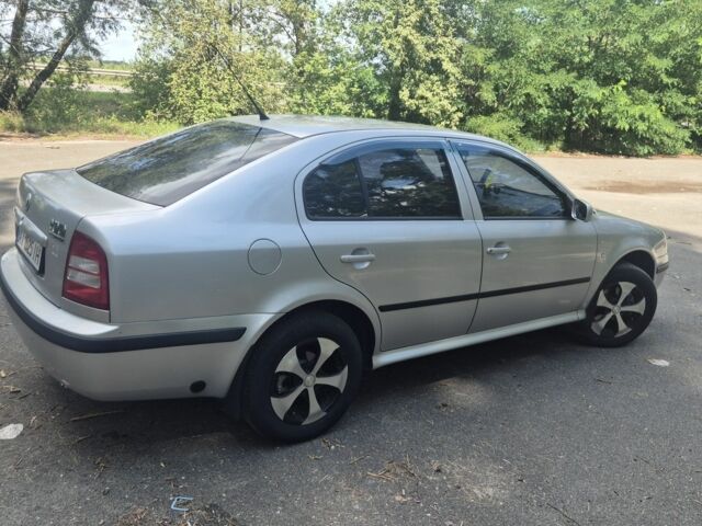 Серый Шкода Октавия, объемом двигателя 1.8 л и пробегом 312 тыс. км за 4850 $, фото 3 на Automoto.ua