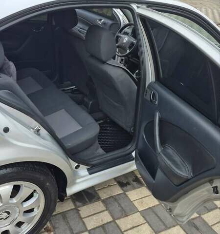 Серый Шкода Октавия, объемом двигателя 1.6 л и пробегом 300 тыс. км за 4500 $, фото 14 на Automoto.ua