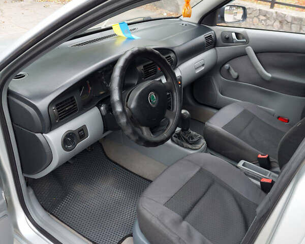 Серый Шкода Октавия, объемом двигателя 1.6 л и пробегом 280 тыс. км за 3900 $, фото 16 на Automoto.ua