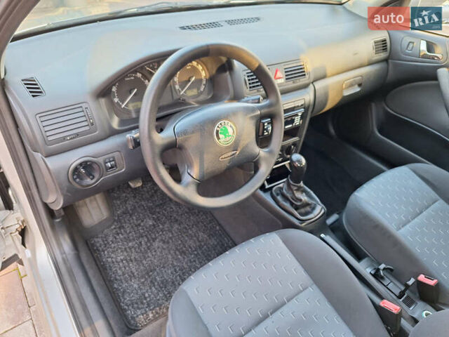 Шкода Октавия 2004 в Виннице на Automoto.ua Серый Шкода Октавия, объемом двигателя 1.6 л и пробегом 173 тыс. км за 5400 $, фото 9 на Automoto.ua