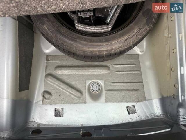 Серый Шкода Октавия, объемом двигателя 2 л и пробегом 159 тыс. км за 6500 $, фото 17 на Automoto.ua