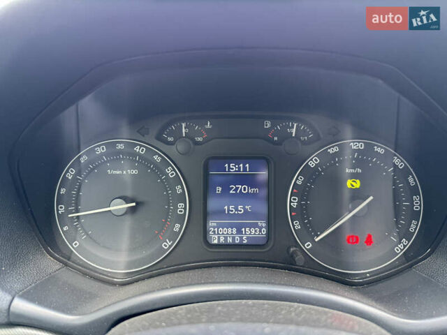 Серый Шкода Октавия, объемом двигателя 1.6 л и пробегом 210 тыс. км за 6500 $, фото 1 на Automoto.ua
