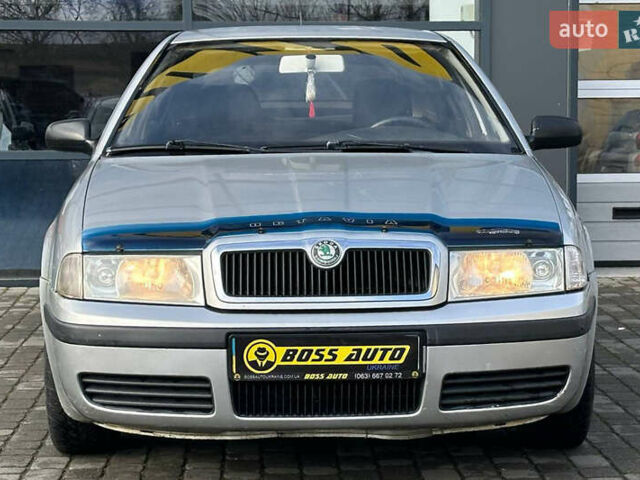 Серый Шкода Октавия, объемом двигателя 1.6 л и пробегом 238 тыс. км за 3800 $, фото 1 на Automoto.ua