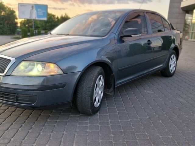 Серый Шкода Октавия, объемом двигателя 1.6 л и пробегом 226 тыс. км за 5000 $, фото 1 на Automoto.ua