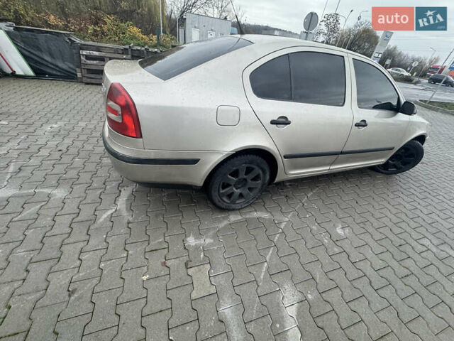 Серый Шкода Октавия, объемом двигателя 1.9 л и пробегом 329 тыс. км за 4600 $, фото 4 на Automoto.ua