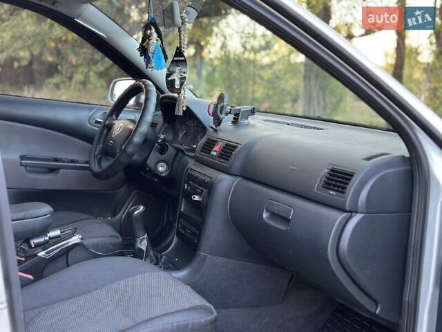 Серый Шкода Октавия, объемом двигателя 1.6 л и пробегом 169 тыс. км за 5500 $, фото 36 на Automoto.ua