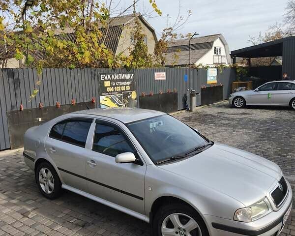 Сірий Шкода Октавія, об'ємом двигуна 1.6 л та пробігом 216 тис. км за 5500 $, фото 2 на Automoto.ua