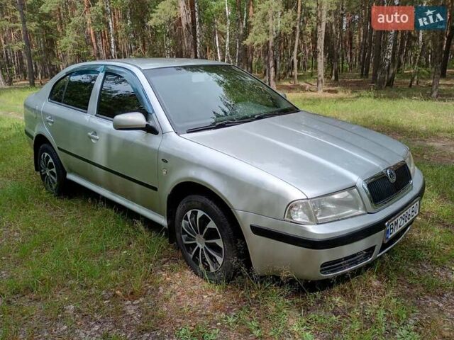 Серый Шкода Октавия, объемом двигателя 2 л и пробегом 300 тыс. км за 4500 $, фото 1 на Automoto.ua