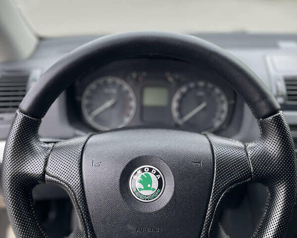 Серый Шкода Октавия, объемом двигателя 1.9 л и пробегом 329 тыс. км за 4600 $, фото 13 на Automoto.ua