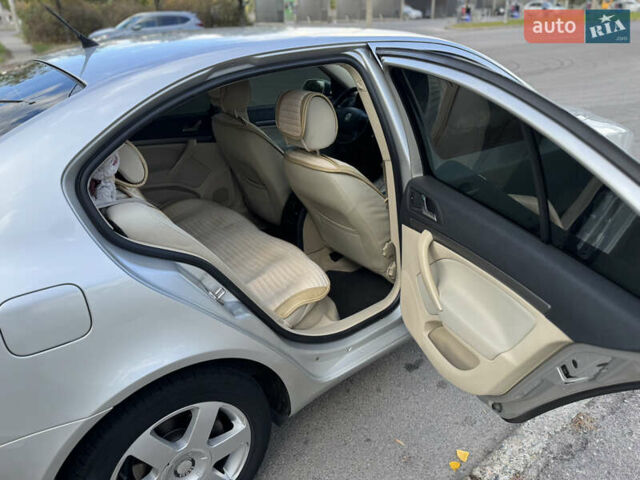 Серый Шкода Октавия, объемом двигателя 1.6 л и пробегом 210 тыс. км за 6500 $, фото 8 на Automoto.ua