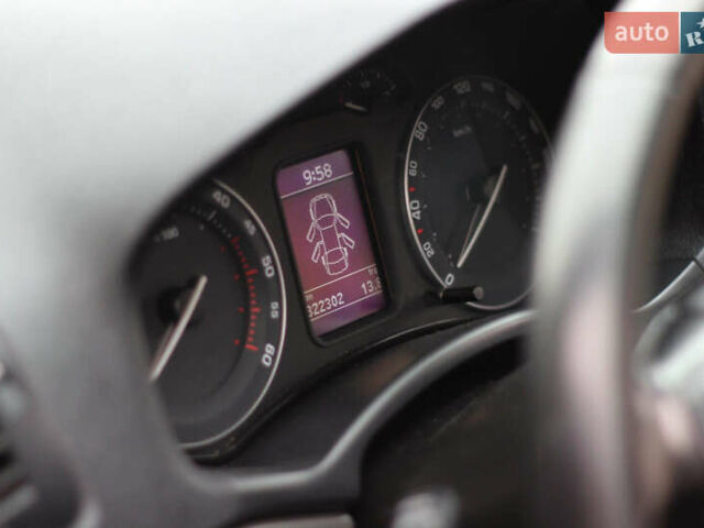 Шкода Октавия 2004 в Кременце на Automoto.ua Серый Шкода Октавия, объемом двигателя 1.97 л и пробегом 320 тыс. км за 5250 $, фото 29 на Automoto.ua